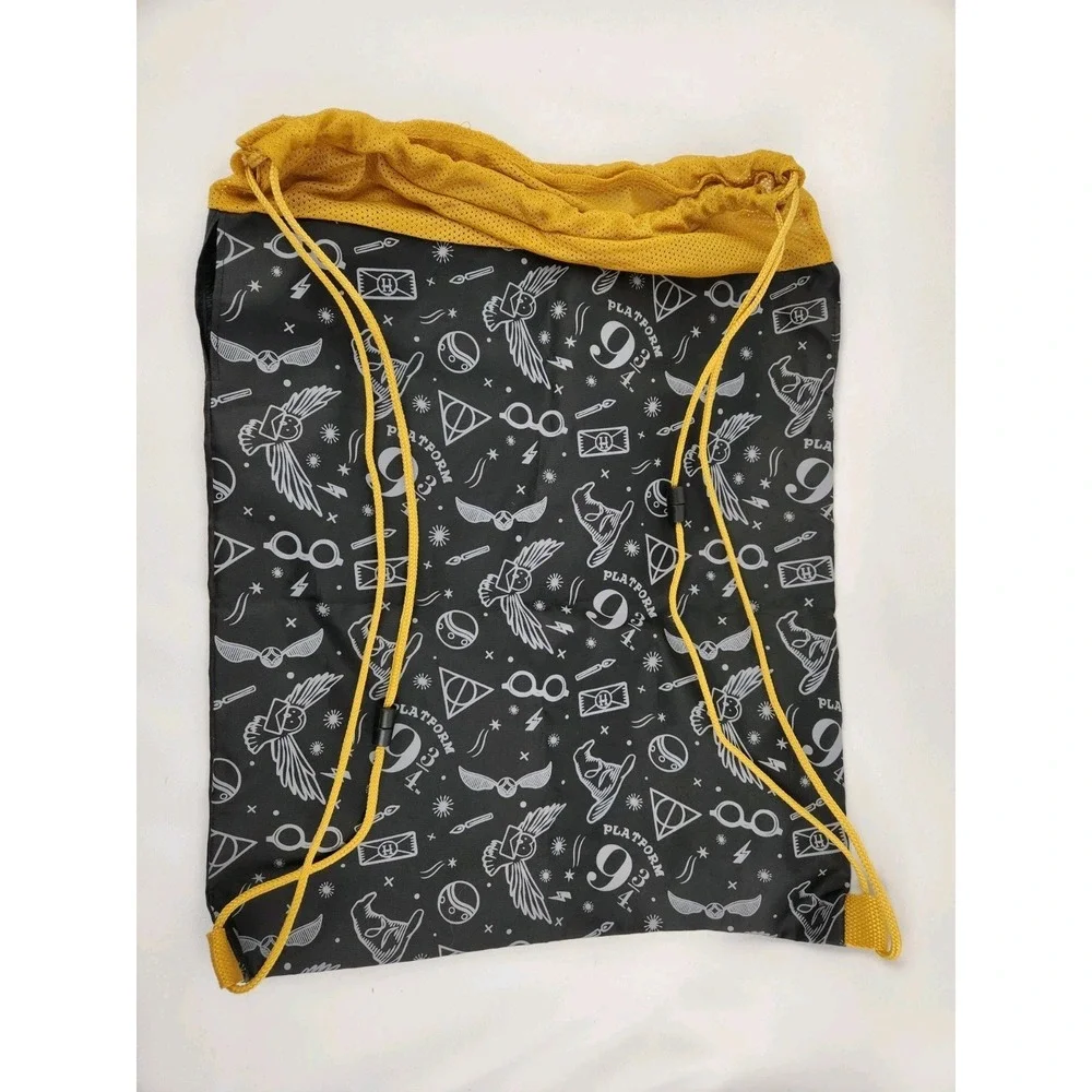 Build-a-Bear Workshop Harry‎ Potter Drawstring Bag Plush Backpack Yellow Black